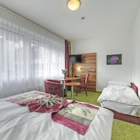 Hotel Da Vinci Gröbenzell Rom bilde